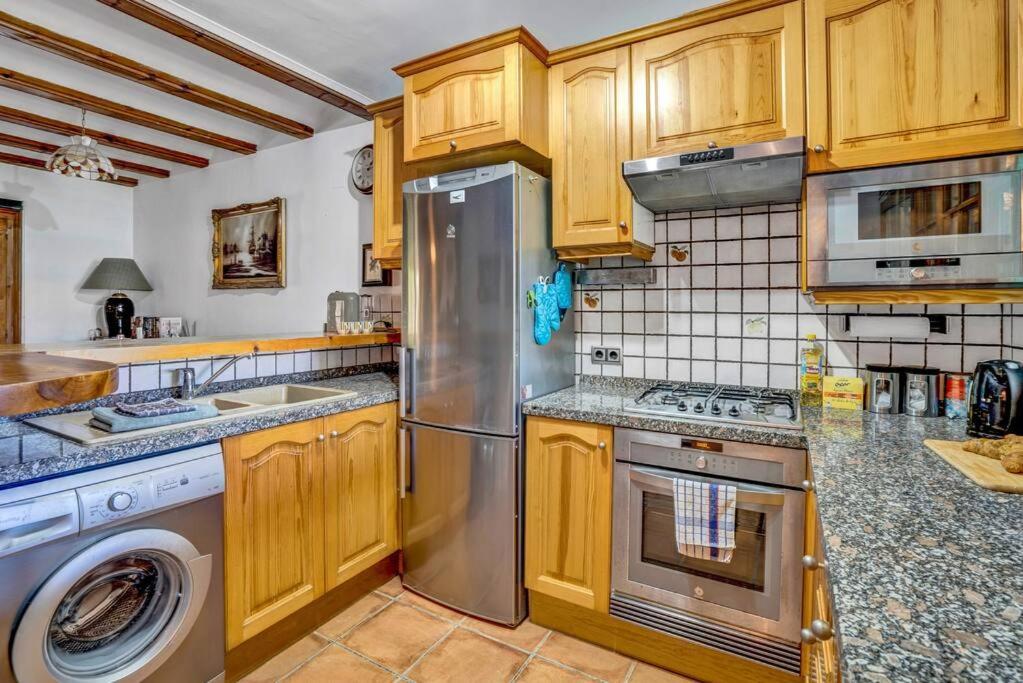 Villa La Isla Casa Barnaby à Platja de Larenal Extérieur photo