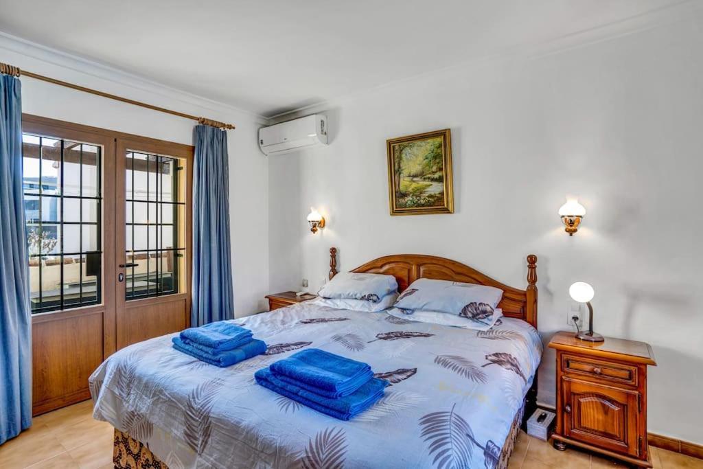 Villa La Isla Casa Barnaby à Platja de Larenal Extérieur photo