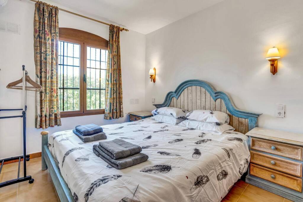 Villa La Isla Casa Barnaby à Platja de Larenal Extérieur photo
